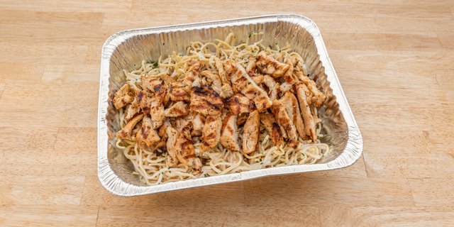 Fettuccine Alfredo W/ Chicken Tray