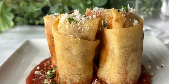 Chicken Parm Spring Rolls