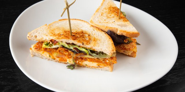 Fried Green Tomato Sandwich