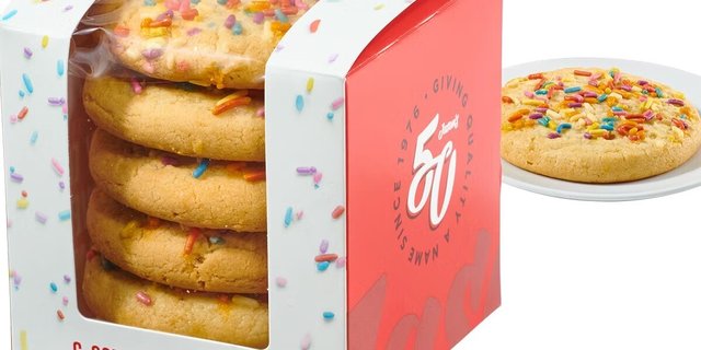 Deli-Bration Cookie Box