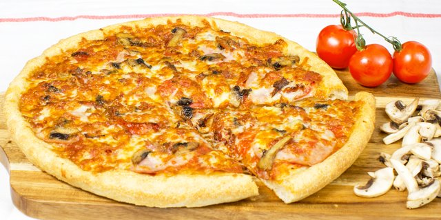 Canadian Classic Pizza
