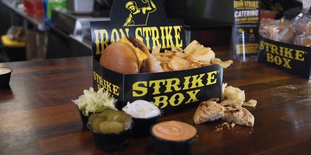 Strike Smash Burger (MCB) Lunch Box