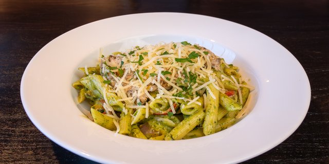 Grilled Chicken Pesto Pasta