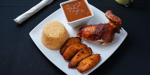 Quarter Chicken & 3 Sides Package