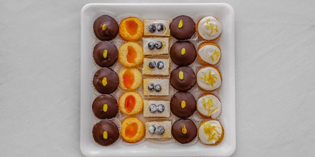 Tea Cake Platter