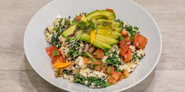 Chicken Quinoa Power Bowl