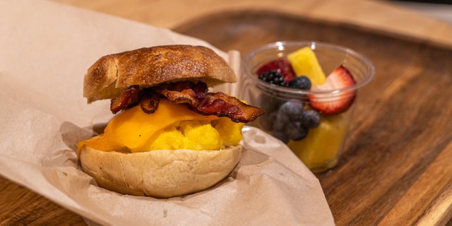 Bacon, Egg & Cheese Breakfast Sandwich Box