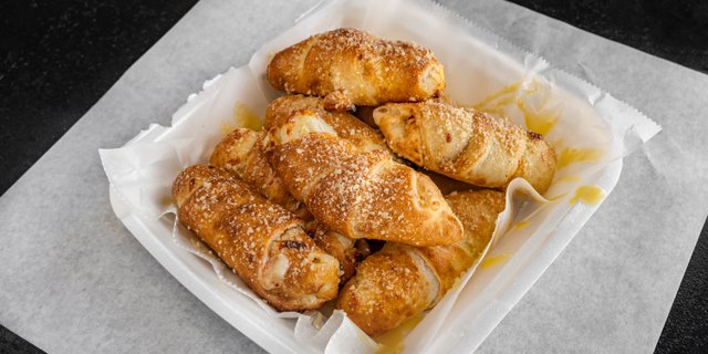 Pepperoni Rolls