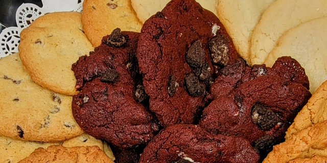 Assorted Cookie Tray