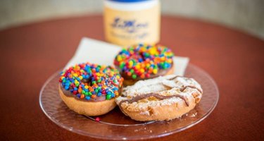 LaMar's Donuts