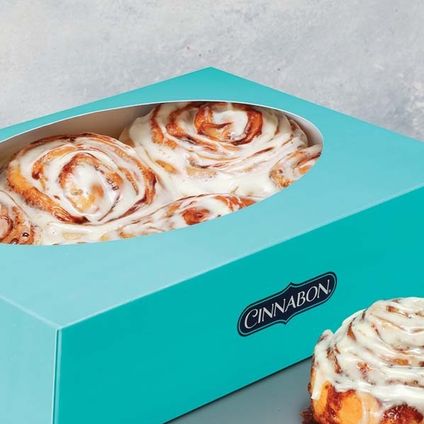 Cinnabon Classic Roll Pan
