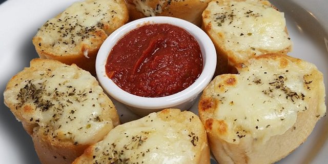 Garlic Cheese Bread