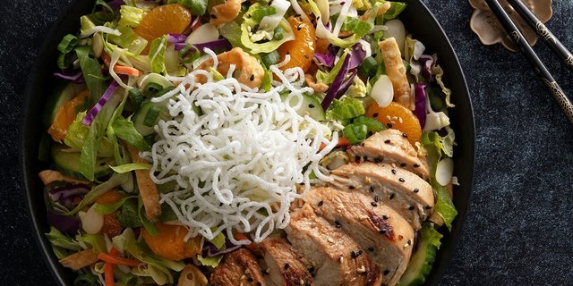 Mandarin Crunch Salad