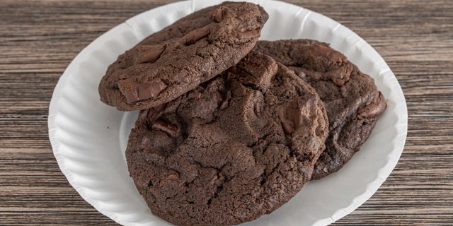 Double Chocolate Chunk Cookie