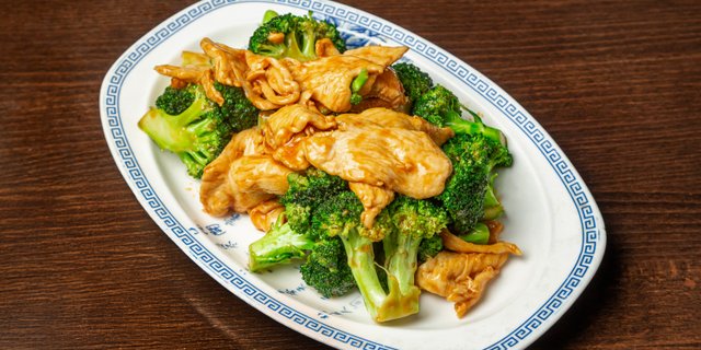 Chicken w/ Broccoli