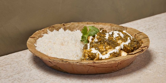 Saag Grilled Chicken Curry Bowl