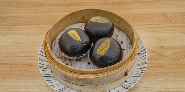 Black Gold Lava Buns