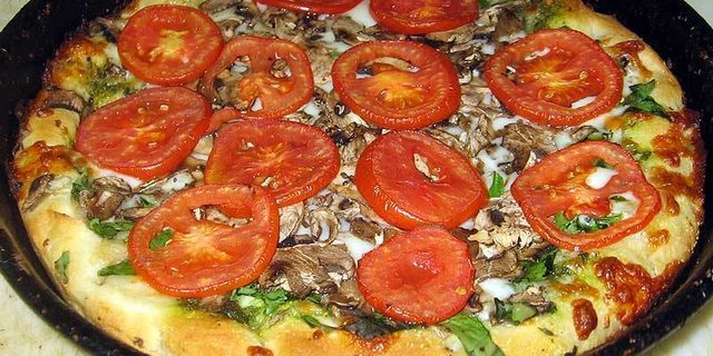 Lakeshore Drive Deep Dish Pizza