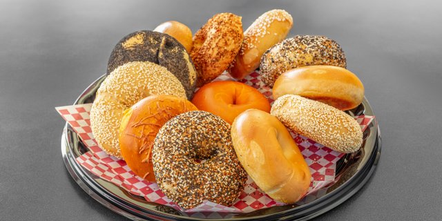 Baker’s Dozen Bagels