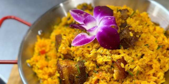 Paella De Chicharrones