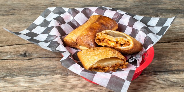 Pepperoni Pizza Puff