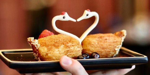 Crispy Durian Puff