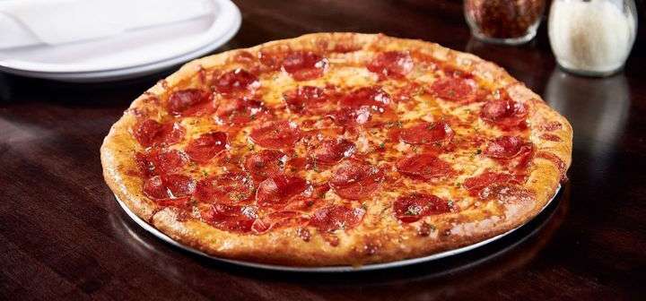BoomBozz Pizza & Watch Bar