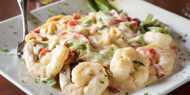 Fettuccine Alfredo