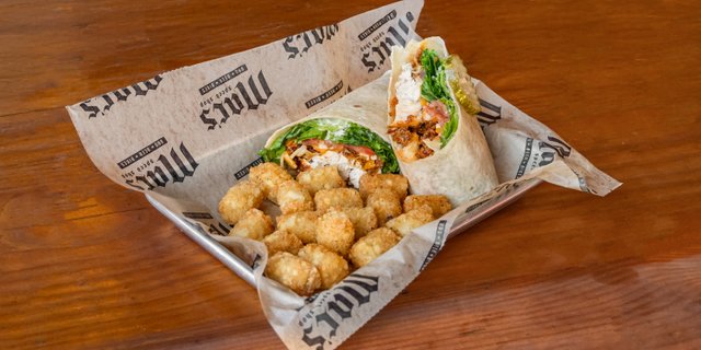 Buffalo Chicken Wrap Boxed Lunch