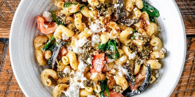 Pesto Goat Cheese Mac N' Cheese