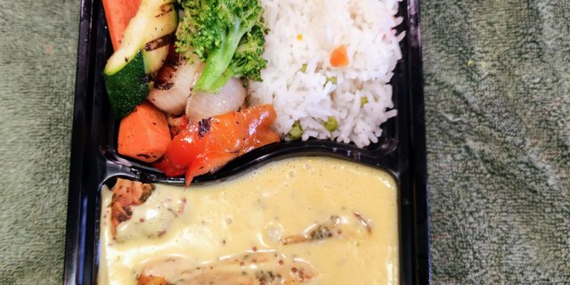 Chicken Dijon Boxed Lunch
