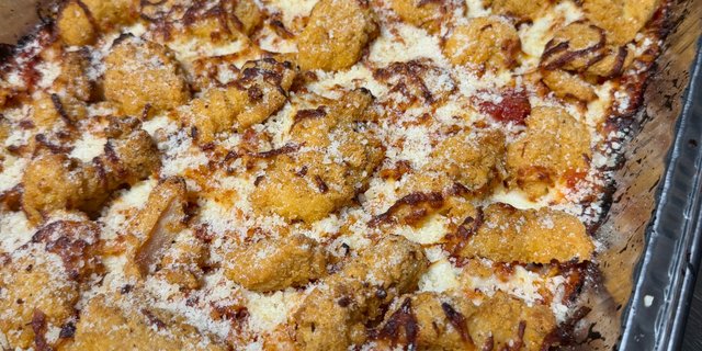 Chicken Parmesan Pasta Tray