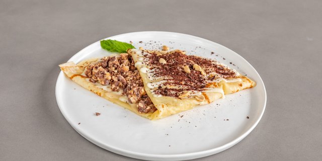 Snickers Sensation Crepe