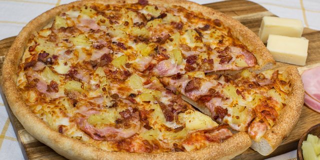 Tropical Hawaiian Catering Pizza
