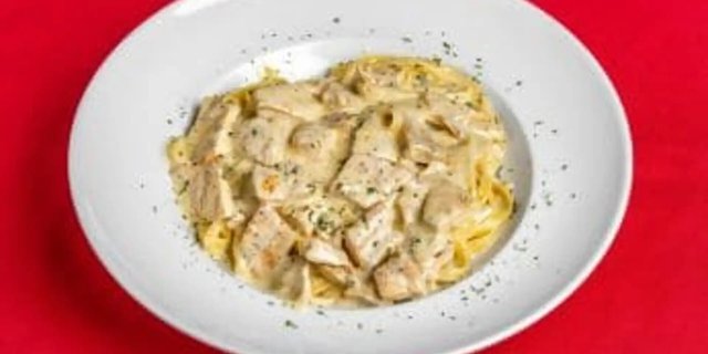 Chicken Fettuccini Alfredo