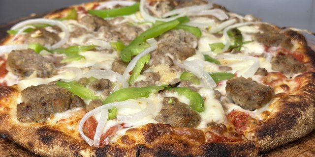 Brooklyn Beef Pizza