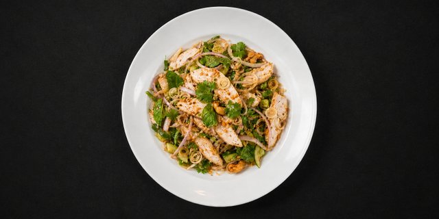 Lemongrass Salad w/ Chicken