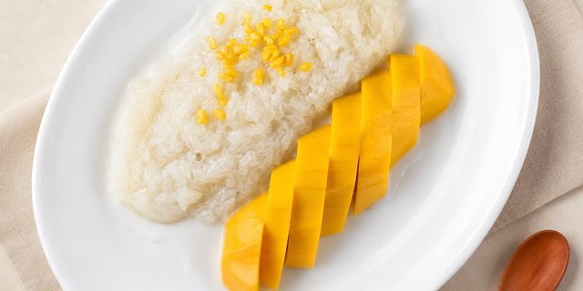 Sweet Sticky Rice w/ Mango