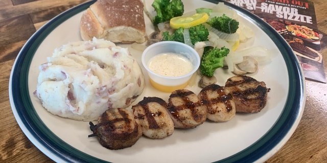Grilled Bacon Wrapped Scallops (5 Pieces)