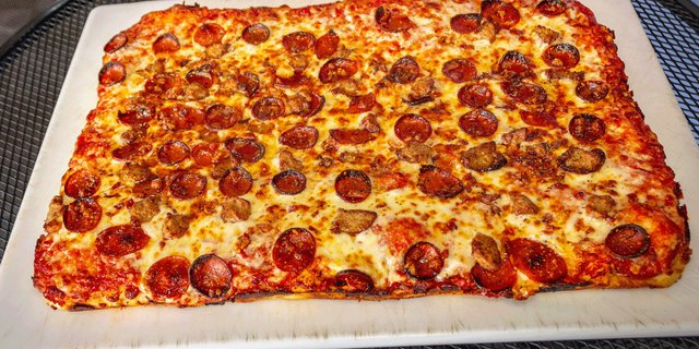 Three Little Pigs Pizza