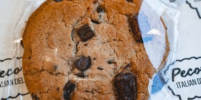 Dozen Cookies