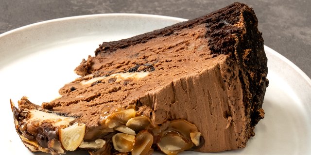 Chocolate Mousse Cake