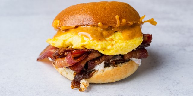 Bacon & Egg Breakfast Sandwich