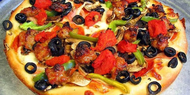 The Fridge Deep Dish Pizza