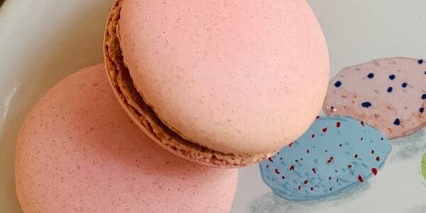 Raspberry Macaron