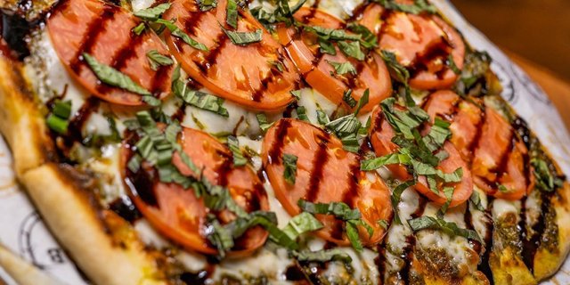 Margherita Flatbread