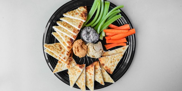 Buffet Hummus Trio