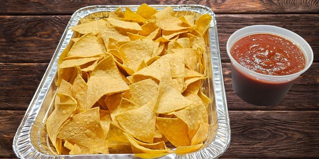 Small Corn Tortilla Chips & Salsa
