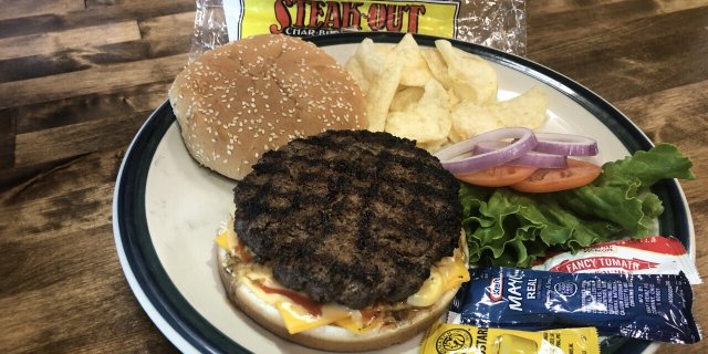 Buffalo Mac & Cheese Burger