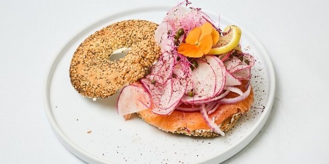 Salmon Bagel